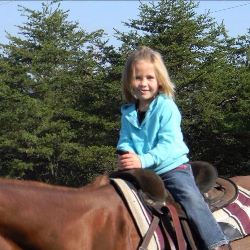 Meet your Posher, Dezi